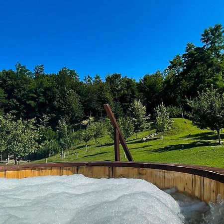 Cabana La Domnu' De Pe Vale Villa ไอยุด ภายนอก รูปภาพ